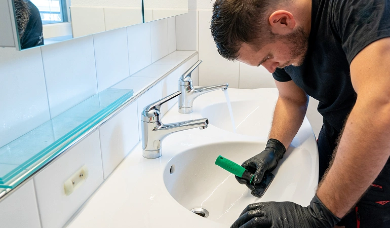 Expert Commercial Contracting Solutions for Businesses
